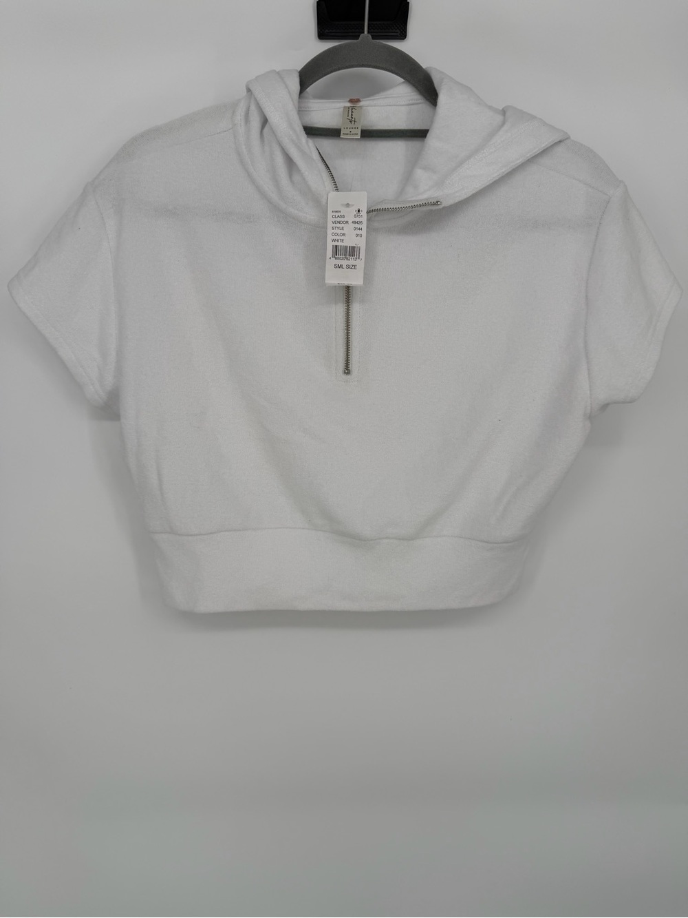 La Hearts White Short-Sleeve Cropped Hoodie with Half Zip
